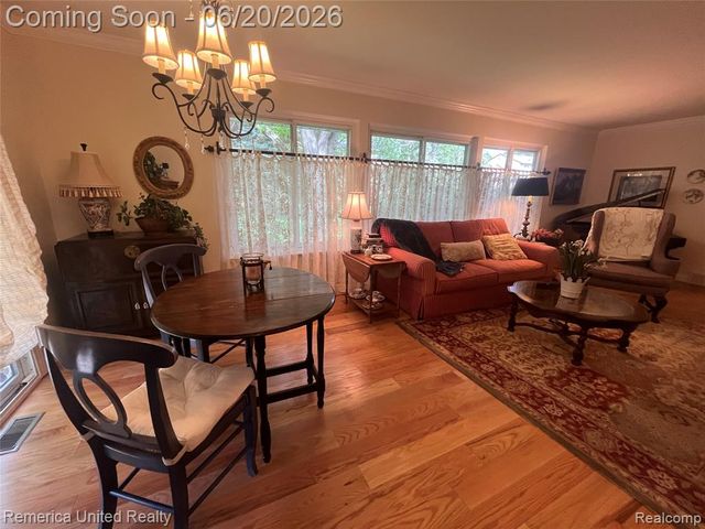 2223 Strader Drive, West Bloomfield, MI 48324