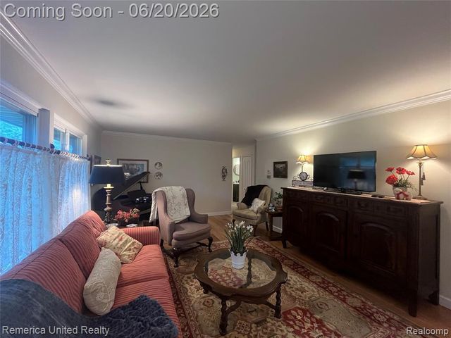 2223 Strader Drive, West Bloomfield, MI 48324