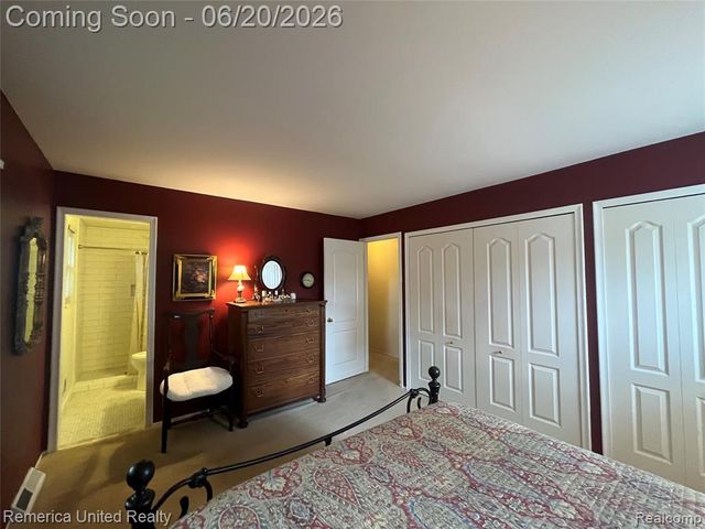 2223 Strader Drive, West Bloomfield, MI 48324