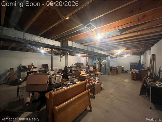 2223 Strader Drive, West Bloomfield, MI 48324
