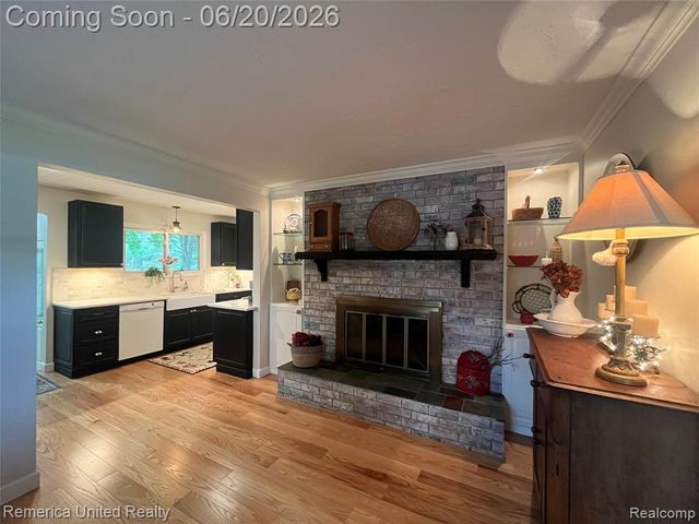 2223 Strader Drive, West Bloomfield, MI 48324