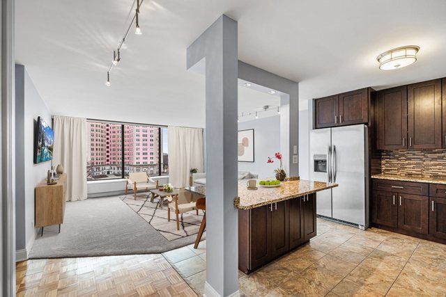 5455 N Sheridan Road 711, Chicago, IL 60640