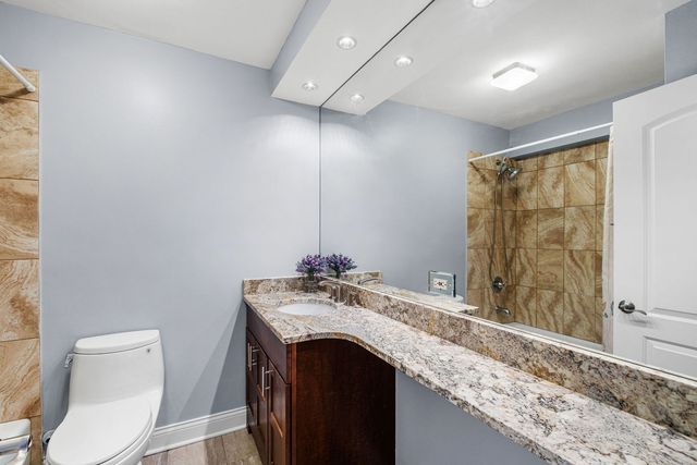 5455 N Sheridan Road 711, Chicago, IL 60640