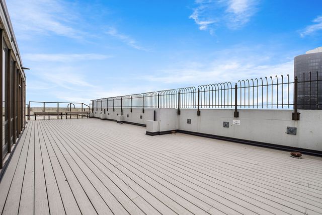 5455 N Sheridan Road 711, Chicago, IL 60640