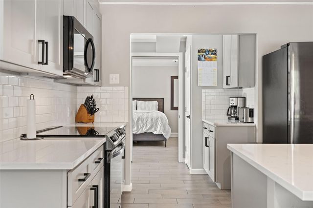 35 Presidio RD, Wimberley, TX 78676