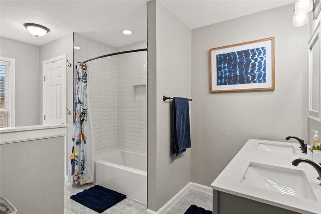 35 Presidio RD, Wimberley, TX 78676