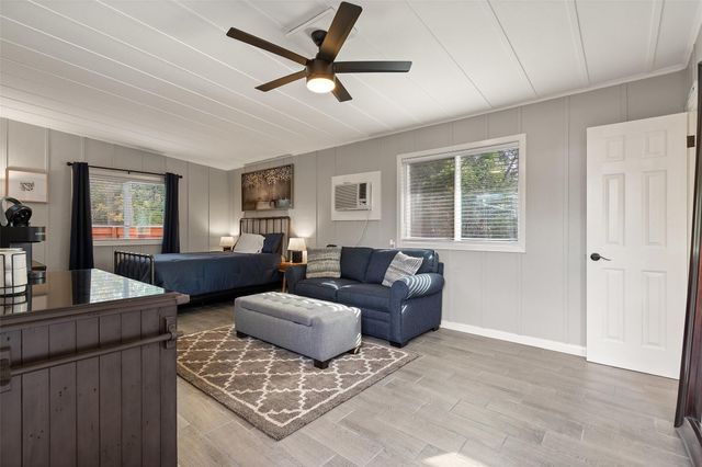 35 Presidio RD, Wimberley, TX 78676