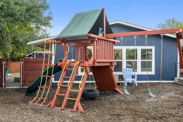 35 Presidio RD, Wimberley, TX 78676