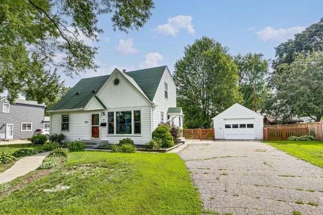 8127 2nd Avenue S, Bloomington, MN 55420