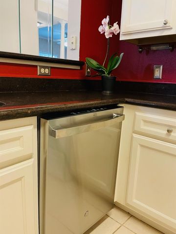 1330 Old Spanish Trail 2205, Houston, TX 77054