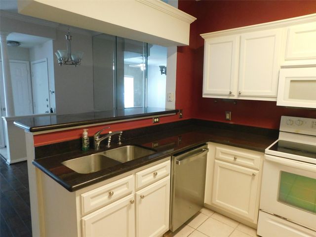 1330 Old Spanish Trail 2205, Houston, TX 77054