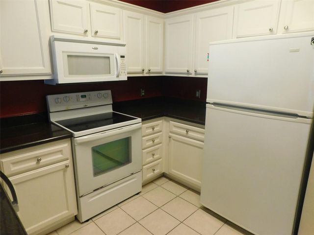 1330 Old Spanish Trail 2205, Houston, TX 77054