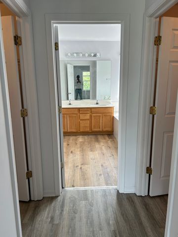 161 GREGORY M SEARS Drive, Gilberts, IL 60136
