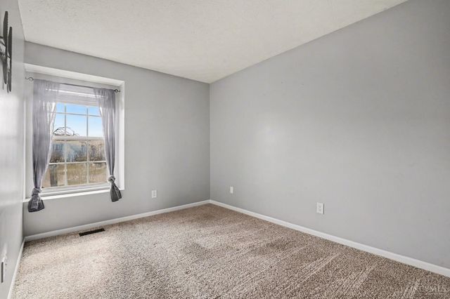 8 Robin Way, Pierce Twp, OH 45102