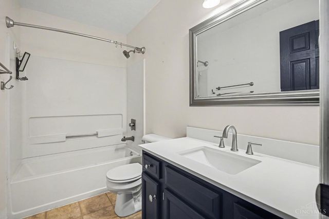 8 Robin Way, Pierce Twp, OH 45102