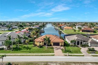 2724 Gleason PKWY, Cape Coral, FL 33914