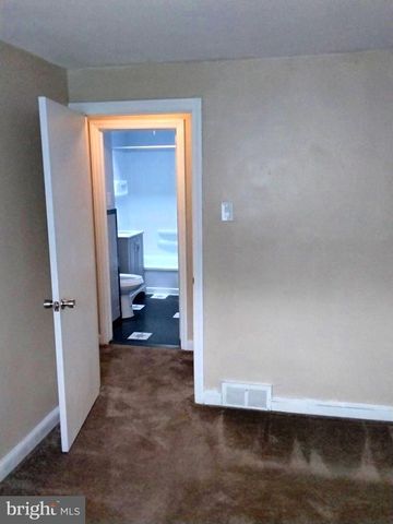 6667 CHURCH LN, Upper Darby, PA 19082