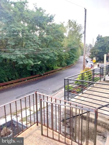 6667 CHURCH LN, Upper Darby, PA 19082