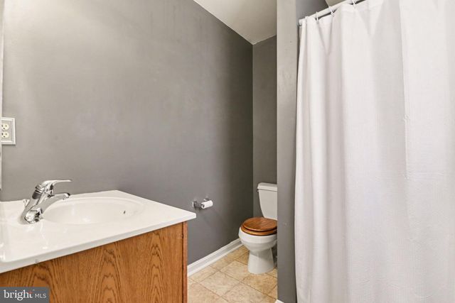 652 PARK RIDGE DR, Mechanicsburg, PA 17055