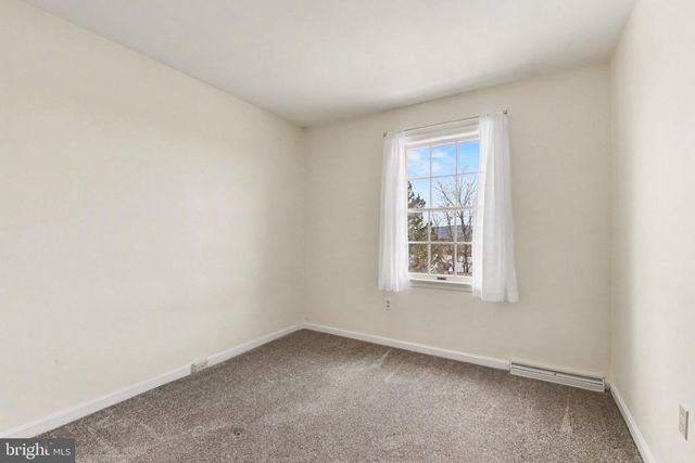 652 PARK RIDGE DR, Mechanicsburg, PA 17055