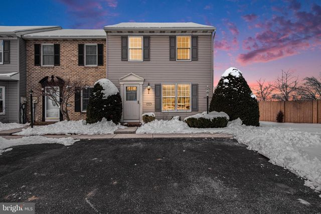 652 PARK RIDGE DR, Mechanicsburg, PA 17055