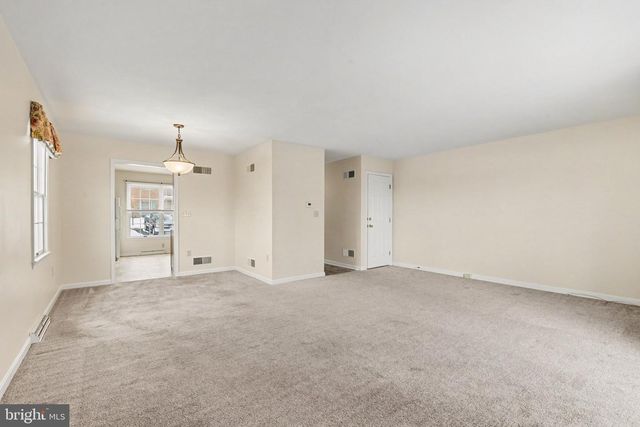 652 PARK RIDGE DR, Mechanicsburg, PA 17055