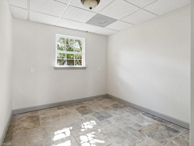 230 Harbor PL N, Goodland, FL 34140