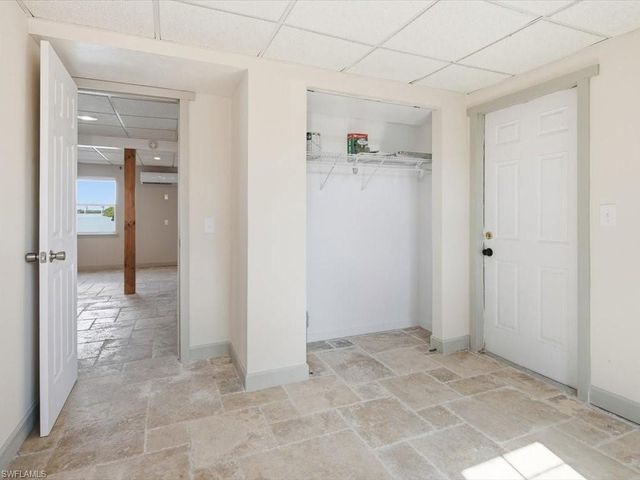 230 Harbor PL N, Goodland, FL 34140