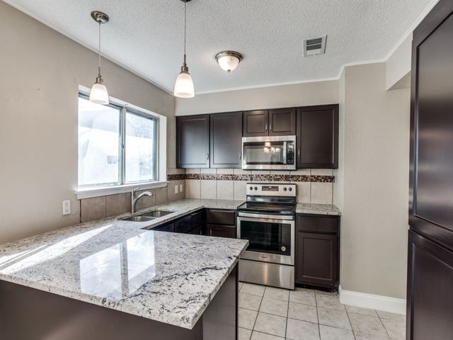 301 Springwillow Road, Burleson, TX 76028