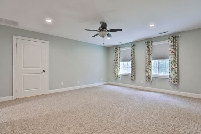 3 Wadsworth Drive, Brookline, NH 03033