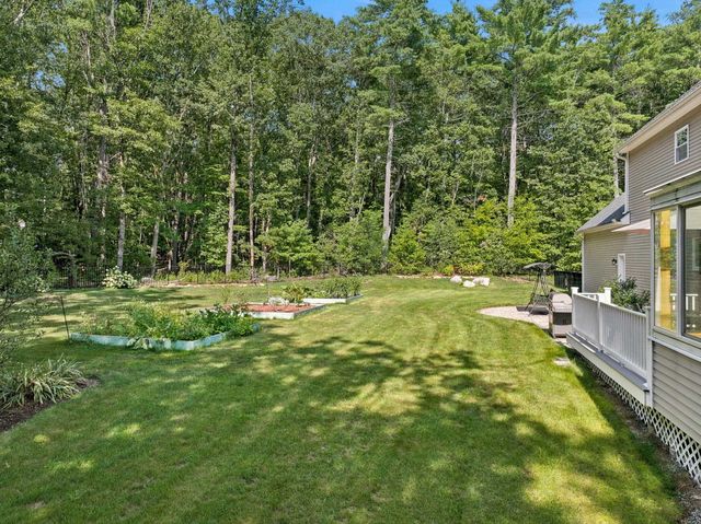 3 Wadsworth Drive, Brookline, NH 03033