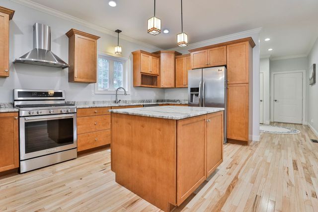 3 Wadsworth Drive, Brookline, NH 03033