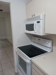 2700 NE 135th St 30, North Miami, FL 33181