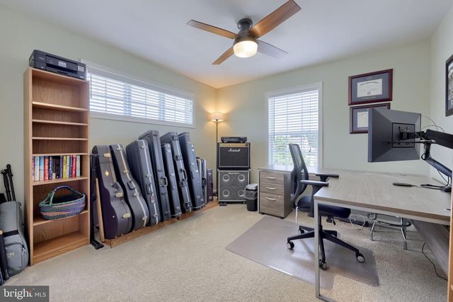 2201 HAMPSHIRE AVE, Lancaster, PA 17601