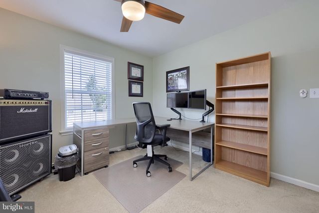 2201 HAMPSHIRE AVE, Lancaster, PA 17601
