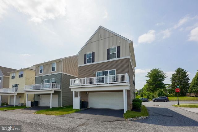 2201 HAMPSHIRE AVE, Lancaster, PA 17601