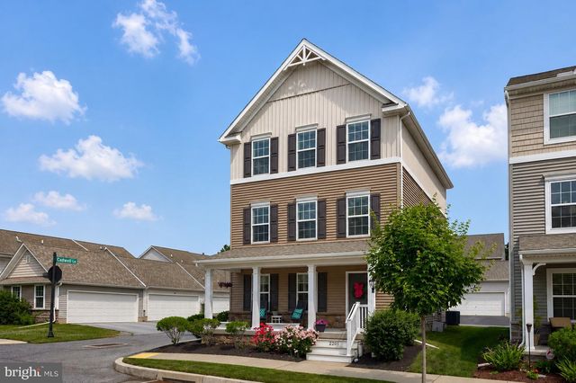 2201 HAMPSHIRE AVE, Lancaster, PA 17601