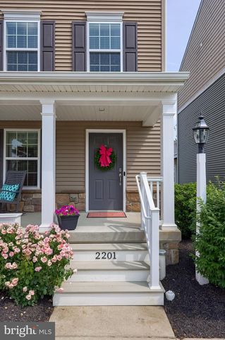2201 HAMPSHIRE AVE, Lancaster, PA 17601