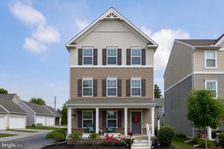 2201 HAMPSHIRE AVE, Lancaster, PA 17601