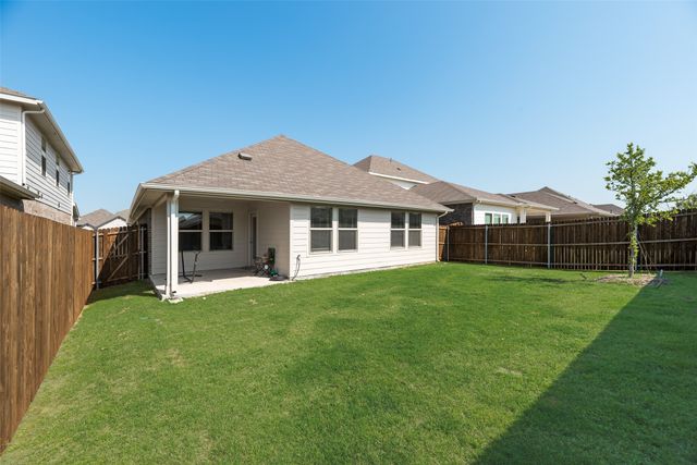 2373 Aspen Hill Drive, Forney, TX 75126