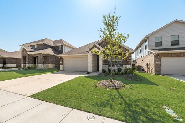 2373 Aspen Hill Drive, Forney, TX 75126