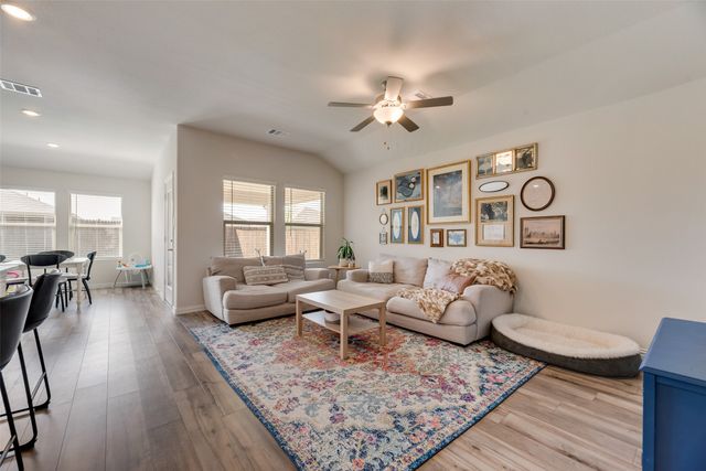 2373 Aspen Hill Drive, Forney, TX 75126