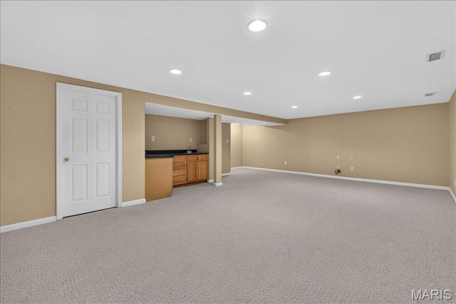 22 Burlington Court, St Charles, MO 63304