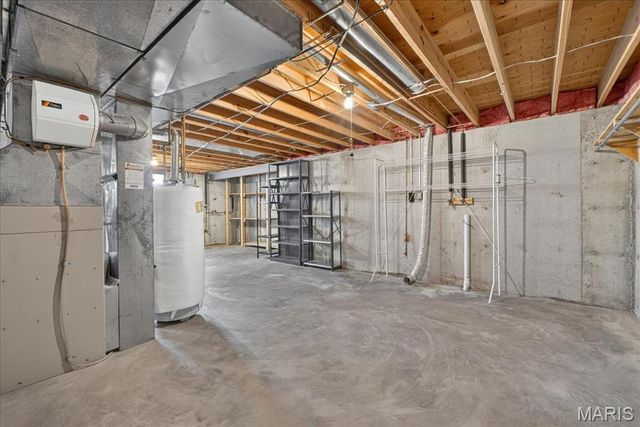 22 Burlington Court, St Charles, MO 63304