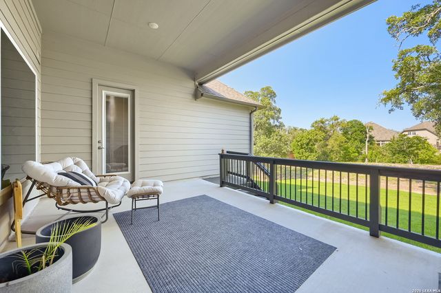 208 ENGLEWOOD LN, Castroville, TX 78009