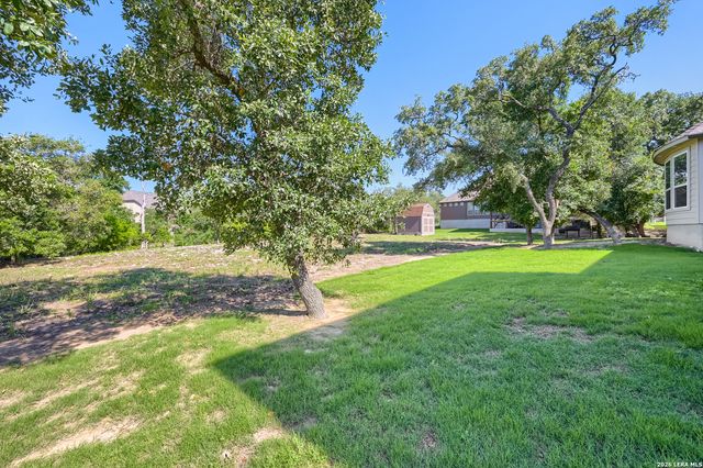 208 ENGLEWOOD LN, Castroville, TX 78009