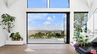 2021 Davies Way, Los Angeles, CA 90046