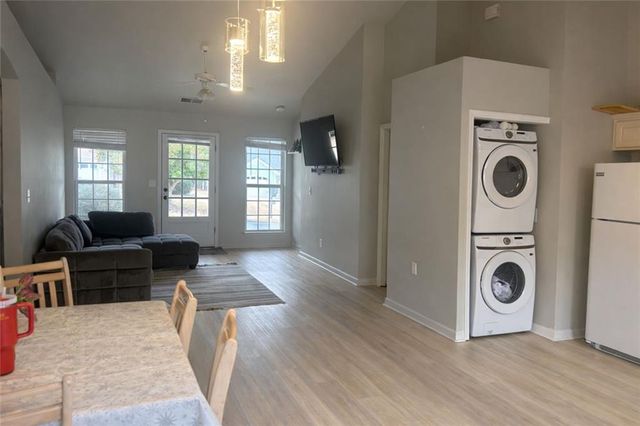 112 Ivygreen Chase, Canton, GA 30114