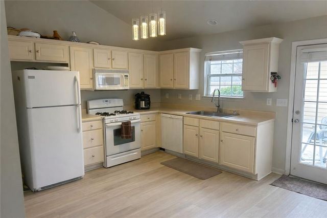 112 Ivygreen Chase, Canton, GA 30114