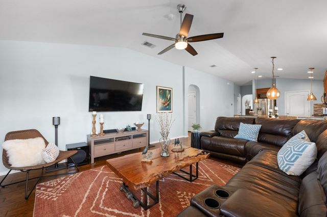 7309 Lookout Bluff TER D5, Austin, TX 78735